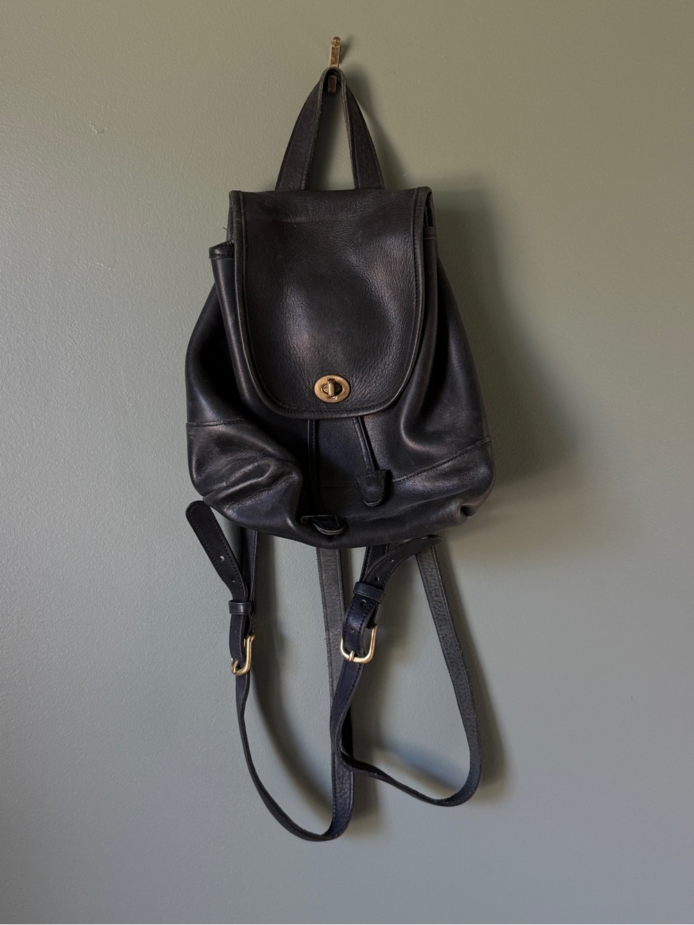 Vintage Coach Black Leather Backpack 90s/Y2K